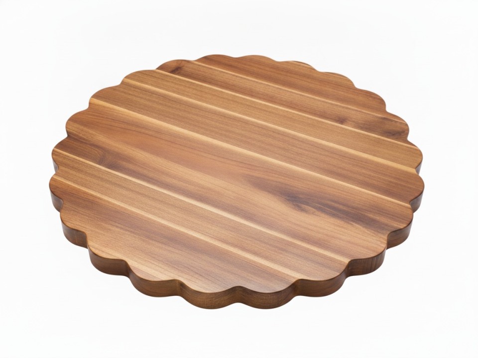 Exquisite Round Acacia Wood Scalloped Cutting Board